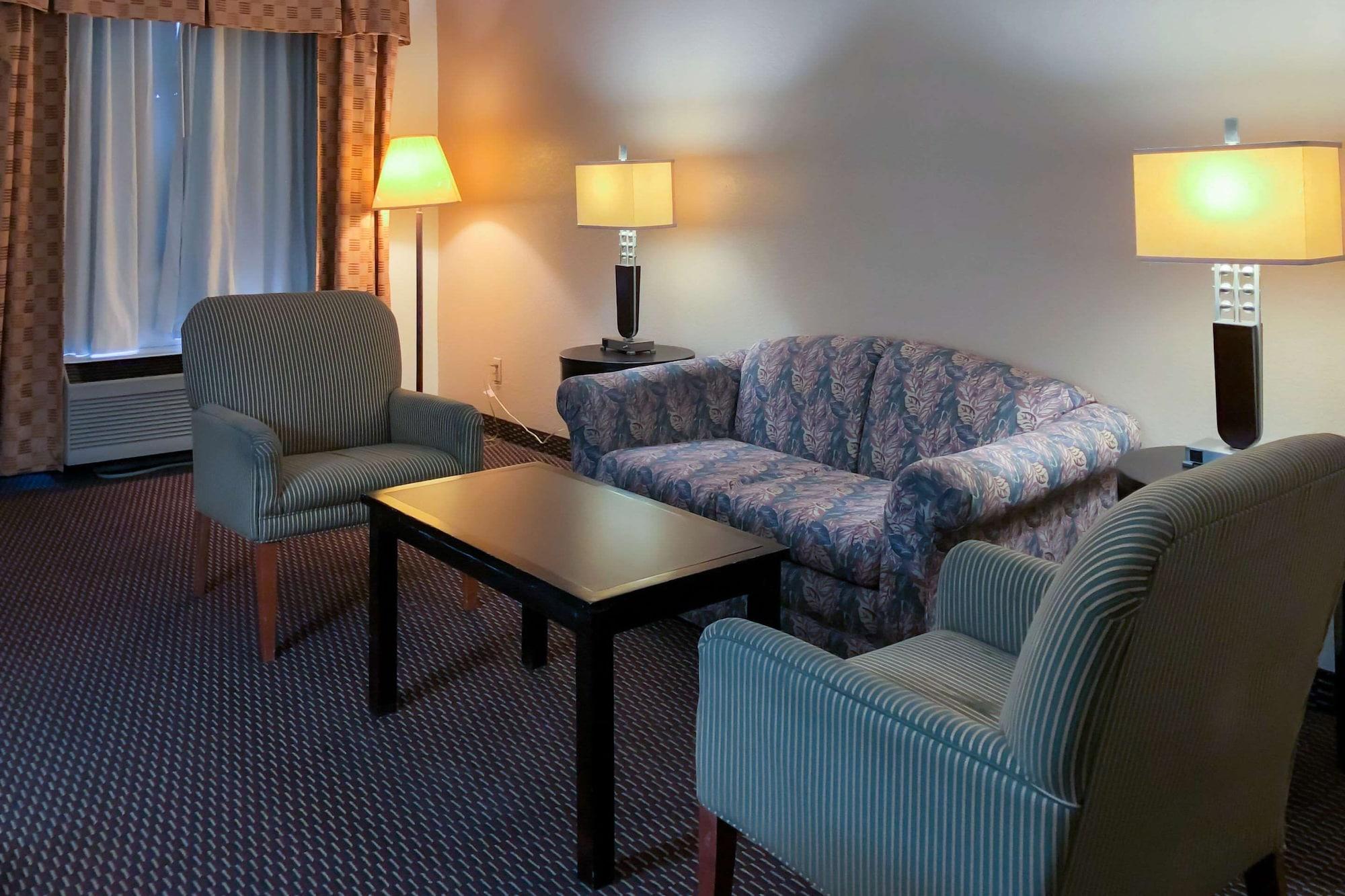 Mesilla Valley Days Inn & Suites Las Cruces Exterior photo