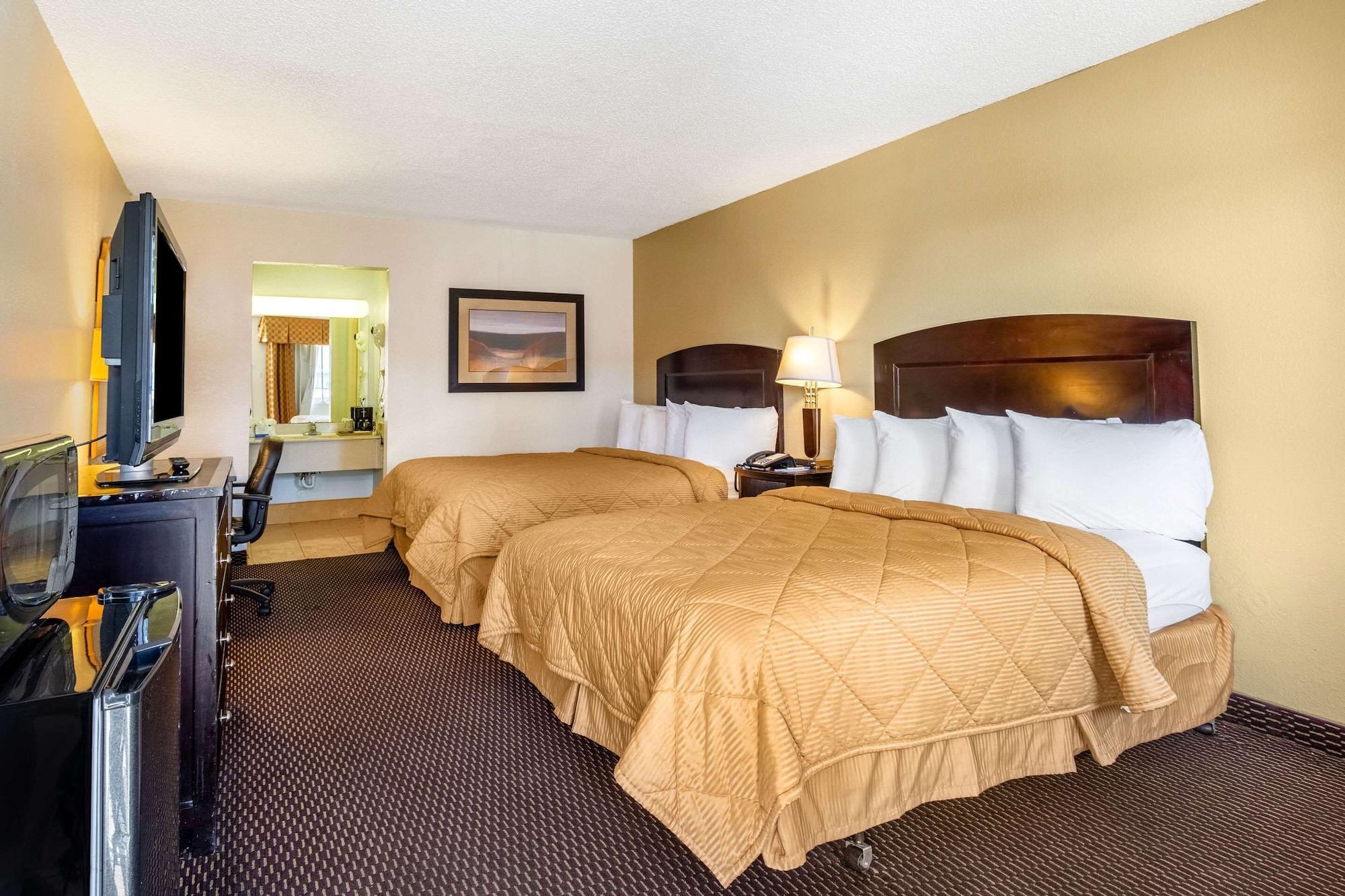 Mesilla Valley Days Inn & Suites Las Cruces Exterior photo